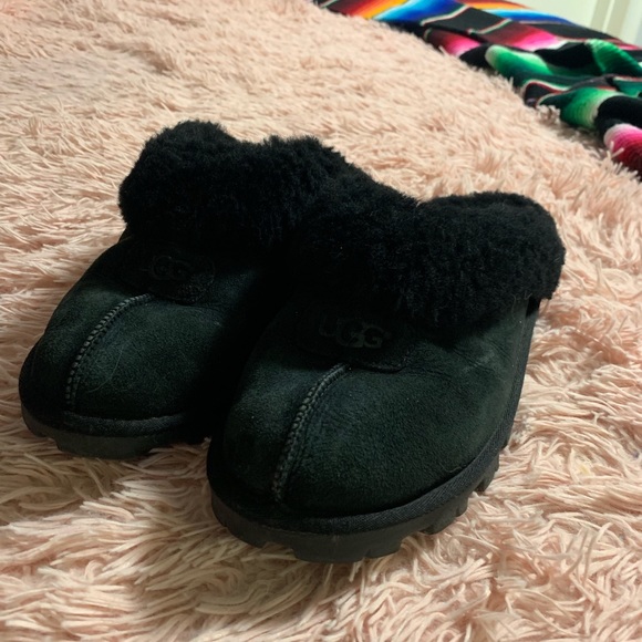 UGG slippers - Picture 2 of 2